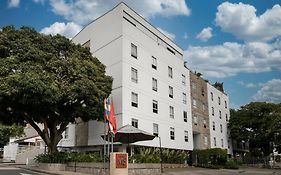 Hotel Ciudad Jardin 4*